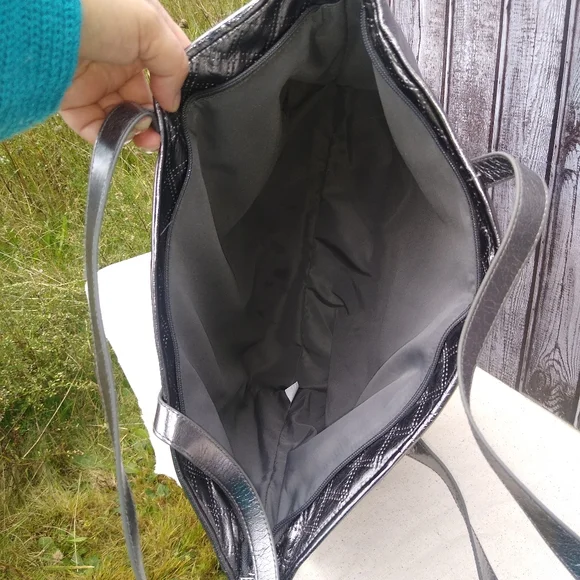 Bath & Body Works Silver Quilted Envelope Tote Bag - Picture 8 of 10